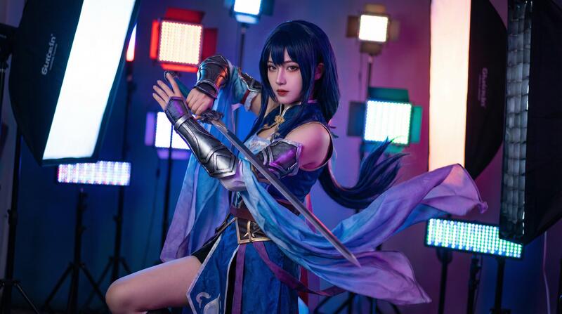 已满十八Cosplay视频：国风武侠角色演绎